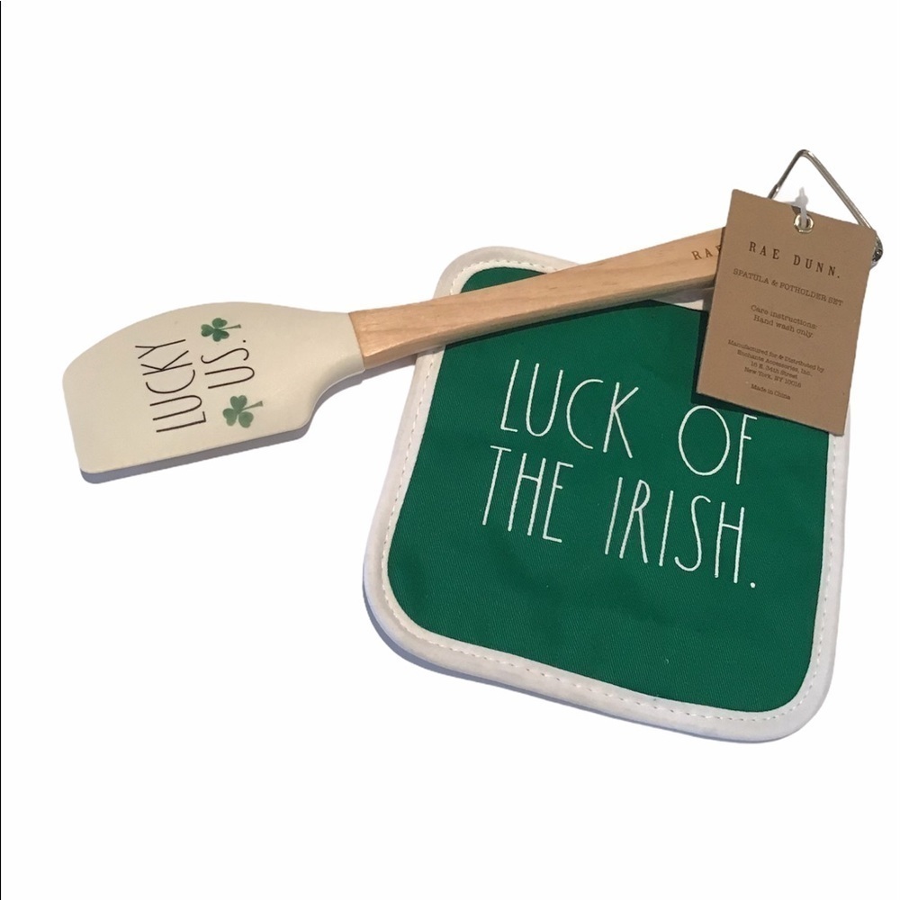 Rae Dunn Spatula & Pot Holder Set